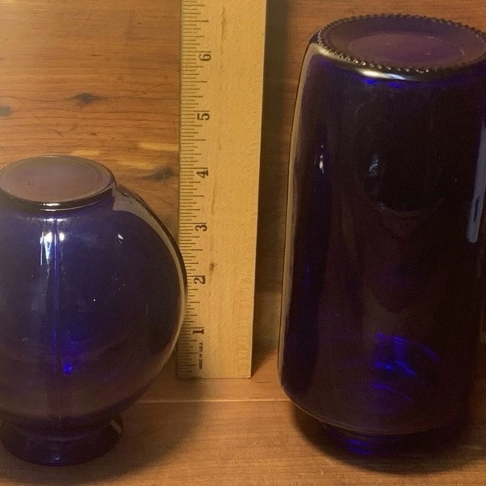Vintage Mid Century Deco Cobalt Blue Vase  & 7” Cobalt Bottle - Picture 4 of 11